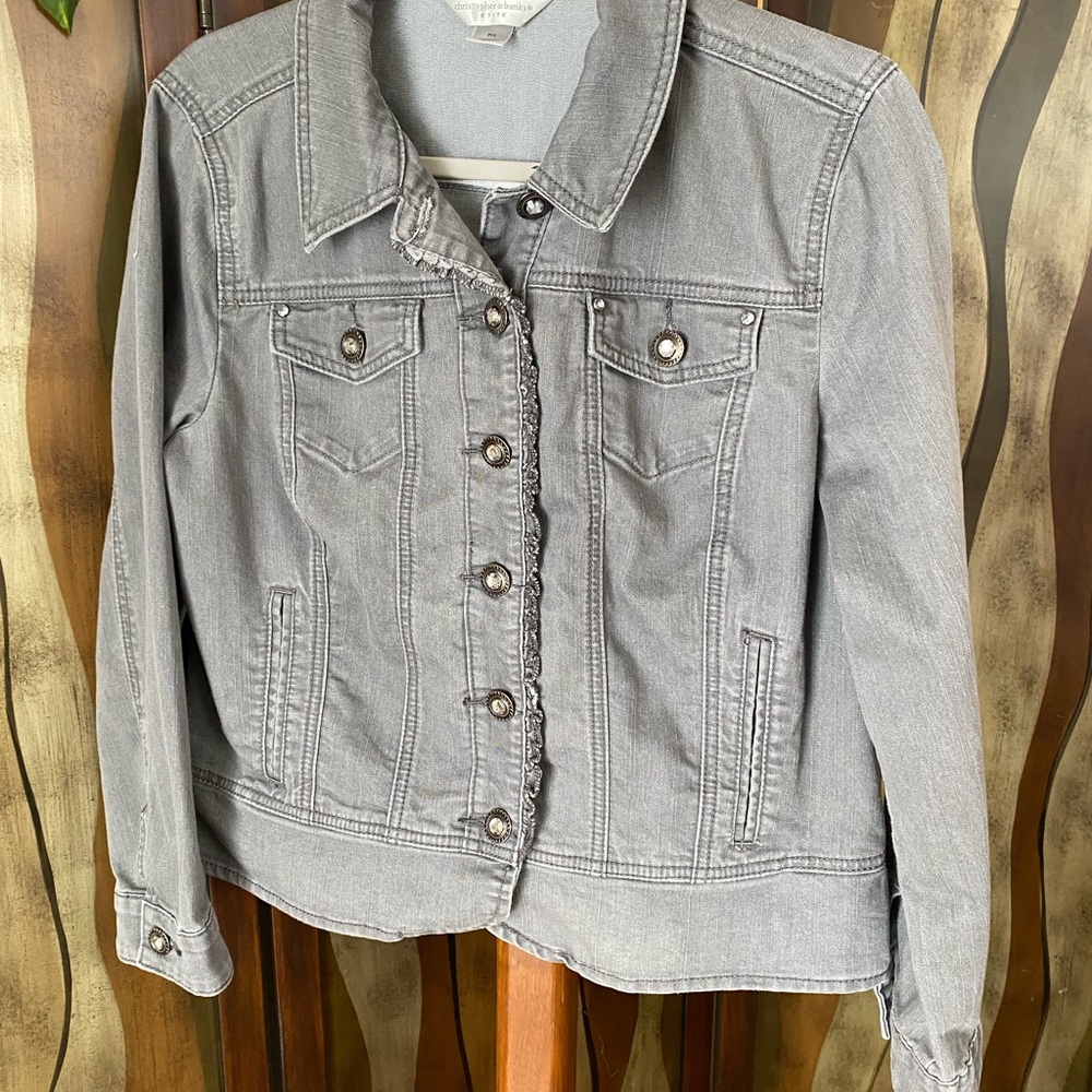 Christopher & Banks Women’s Grey Denim Jacket, size Petite Large